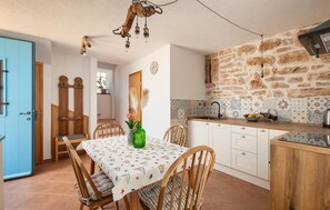 Dining - Stunning home in Vabriga with WiFi (Vabriga)