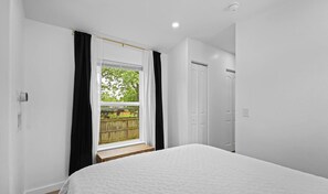 1 bedroom, desk, iron/ironing board, WiFi