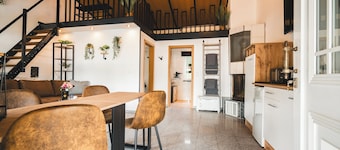 Relax by the lake - vacation apartment with barbecue & private terrace
