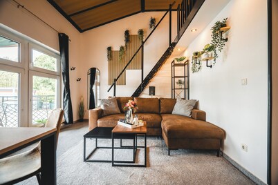 Relax by the lake - vacation apartment with barbecue & private terrace