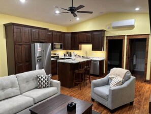 Unclassified image, 3 of 19, button