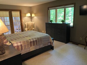 6 Schlafzimmer, Reisekinderbett, kostenloses WLAN, Bettwäsche