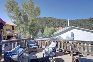 Terrace/patio - The Candy Cabin (Red River)