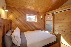 4 bedrooms, WiFi, bed sheets