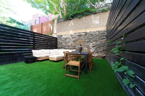 Outdoor dining - 3.8 Million Dollar Brownstone | Newly Renovated (New York)
