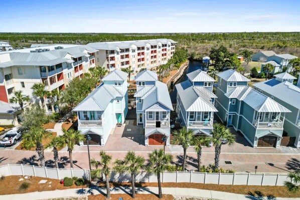 المنشأة من الخارج