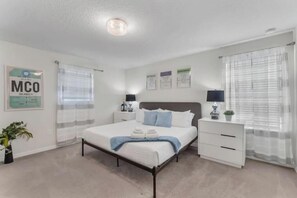 6 bedrooms, WiFi, bed sheets