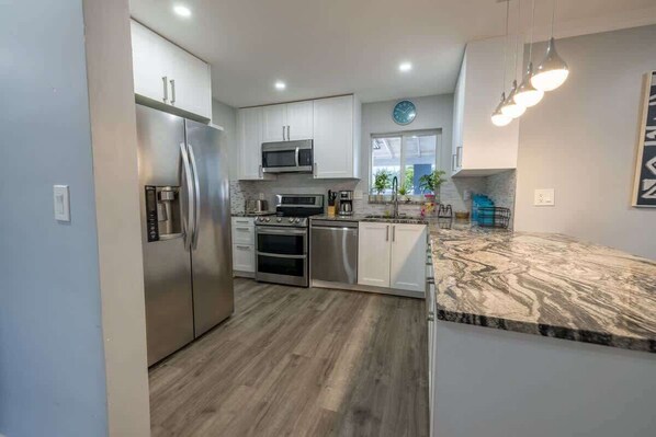 Microwave, oven, stovetop, dishwasher