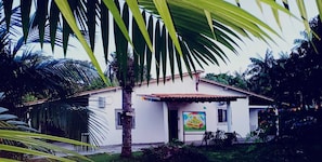 Fachada da propriedade