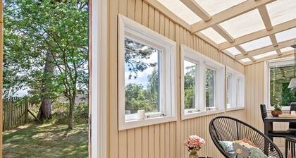 Beautiful home in Rødby with WiFi