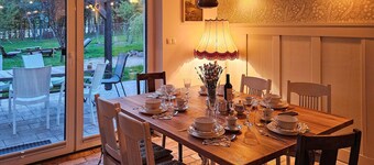 Beautiful home in Podwilczyn with sauna