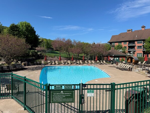 Outdoor pool, a heated pool
