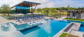 Cozy Apartment in Austin by The Key Rentals