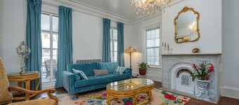  La Victoria 5-bedroom estate in the heart of Warwick, an Hour away from NYC