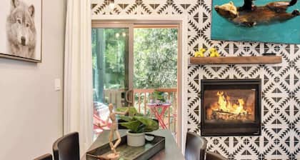 LazyBear Tahoe Dreamy Escape – 1BR Loft | Hot Tub, Pool & Steps to Kings Beach