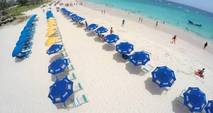 Steps from Carlisle Bay - Stylish 4BR Home-Spacious Deck with BBQ, Covered Patio