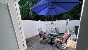 Unclassified image, 5 of 24, button - 2-bedroom townhome in enjoyable Charlotte with WiFi, AC (Charlotte)