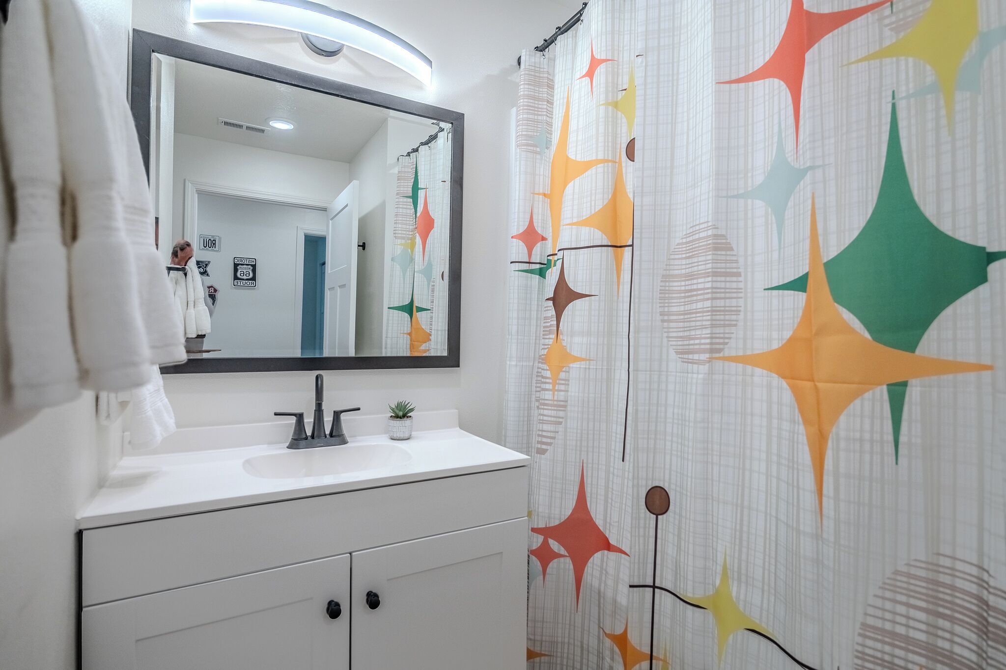 Jetted tub, hair dryer, towels, soap