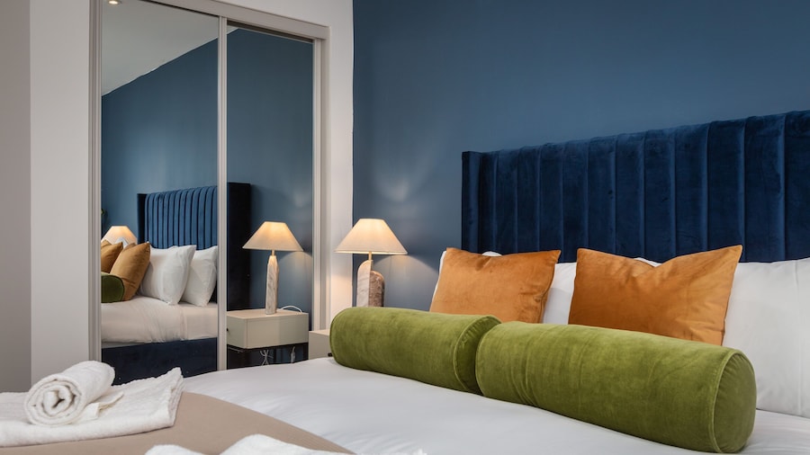 Modern 1-bed Flat in City Centre