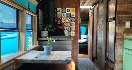 Charming Tiny Home/ school bus conversion in marvelous Cortez with WiFi
