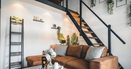 Ferienwohnung im Grünen – mit Seeblick, Terrasse & Grillspaß