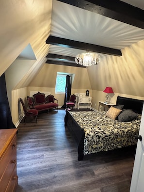 3 bedrooms, WiFi, bed sheets
