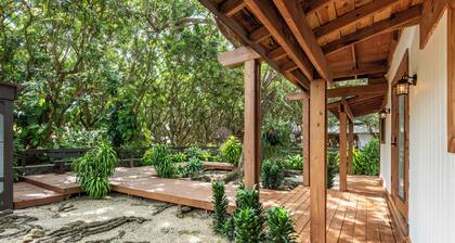 Modern Retreat Rustic Home Magical Japanese Garden