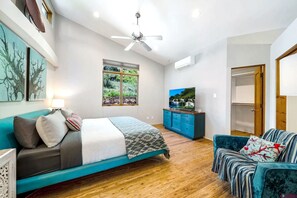 4 habitaciones, caja de seguridad en la habitación y escritorio 