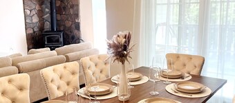 Cozy Catskills Retreat: Private 5-Acre Haven with AC close to Bethel Woods.