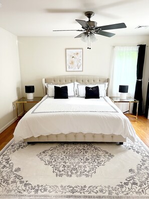 3 bedrooms, desk, iron/ironing board, free WiFi