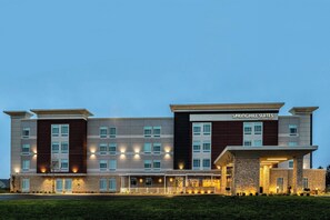 A multi-story hotel with a modern design, featuring a prominent signage for 'Springhill Suites by Marriott.' - Springhill Suites By Marriott Columbus West (Columbus)