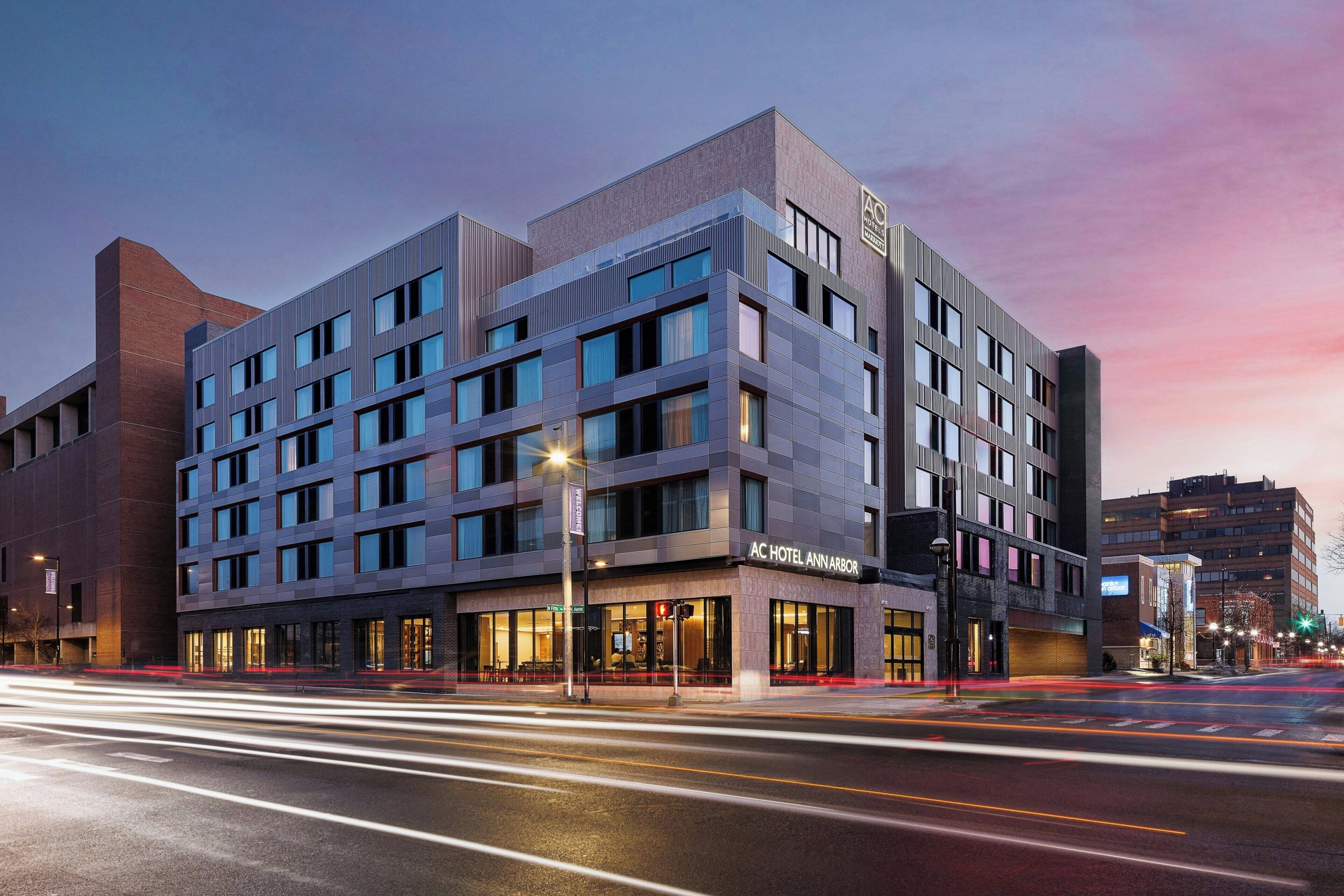 المنشأة من الخارج