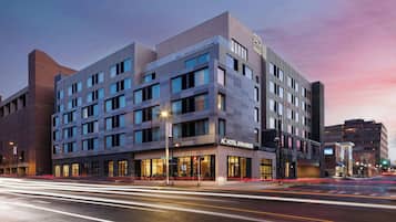 المنشأة من الخارج