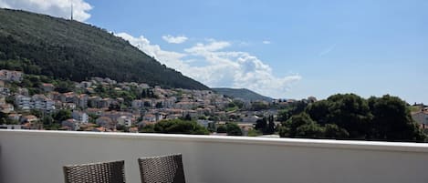 Apartamento (One Bedroom Apartment with Terrace) | Terraço/pátio