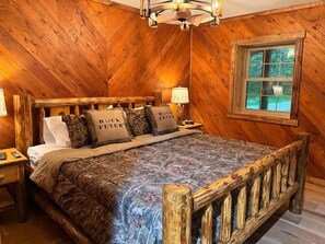 4 Schlafzimmer, Reisekinderbett, kostenloses WLAN, Bettwäsche