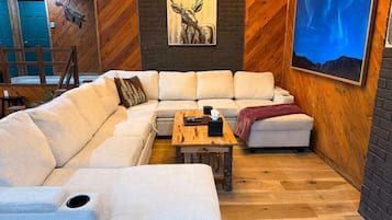 Televisión, videojuegos, futbolito