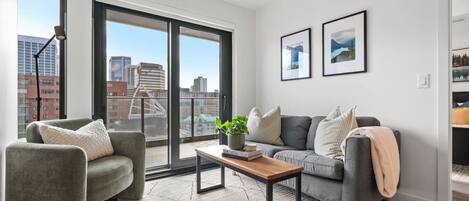 Smart TV, offices