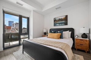 2 bedrooms, desk, free WiFi, bed sheets