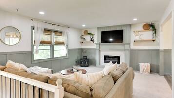 Smart-tv och eldstad