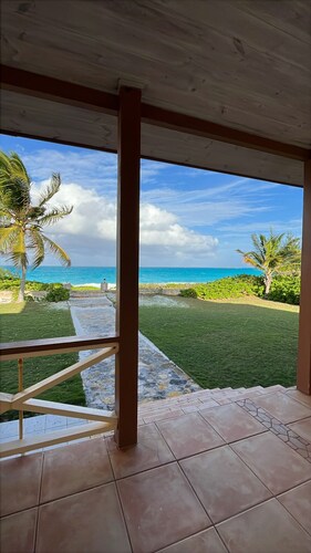 The Cedar Beach House – Exuma Escape w/ Private Beach & Tour Options