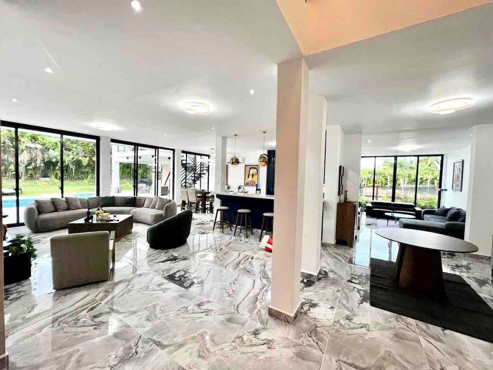 Villa, 6 Bedrooms, Accessible, Smoking | Interior