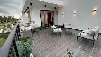 Villa, 6 Bedrooms, Accessible, Smoking | Terrace/patio