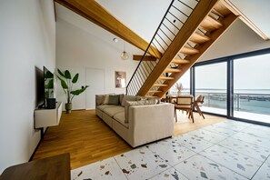 Smart TV, table football, ping pong, stereo - Suite #3 with lake view at Bärwalder See - SKAN-PARK (Klitten)