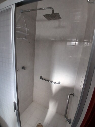 Independent room, 2 persons, near Peña de Bernal and vineyards.