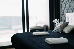 3 soverom, strykejern/-brett, wi-fi og sengetøy