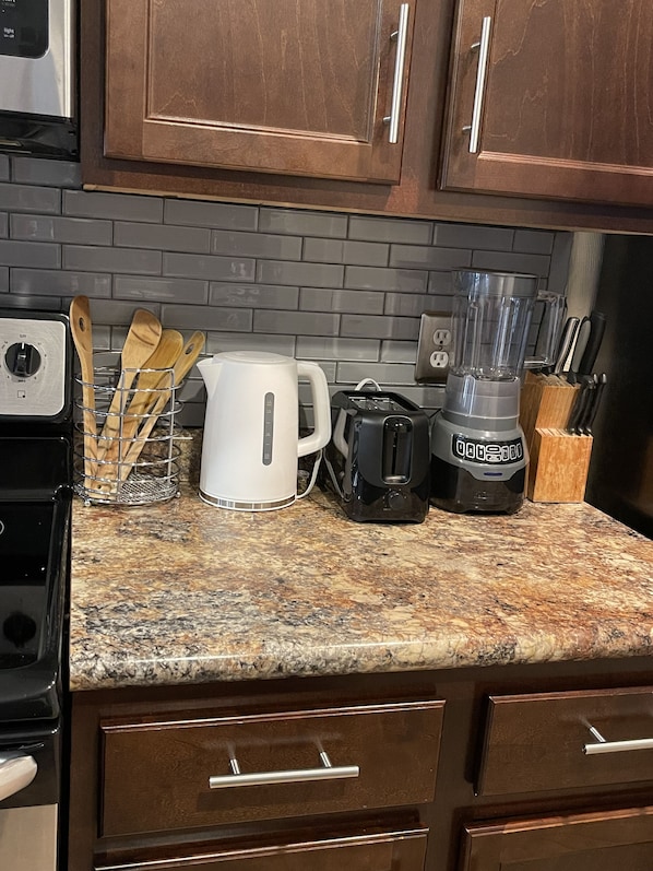 Microwave, oven, stovetop, dishwasher