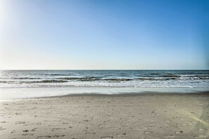 Nær stranden