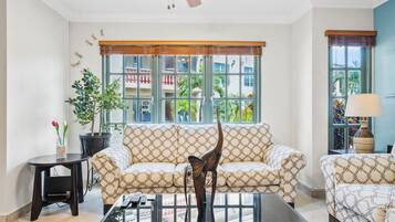 House (2 Bedrooms) | Property amenity