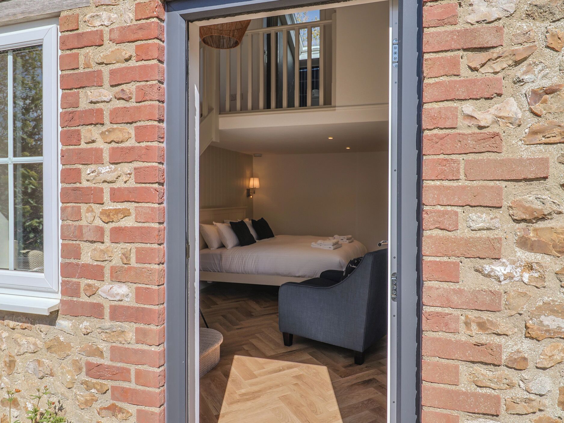 3 bedrooms, individually decorated, individually furnished, free WiFi