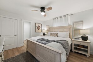 3 chambres, fer et planche à repasser, accès au Wi-Fi (inclus)
